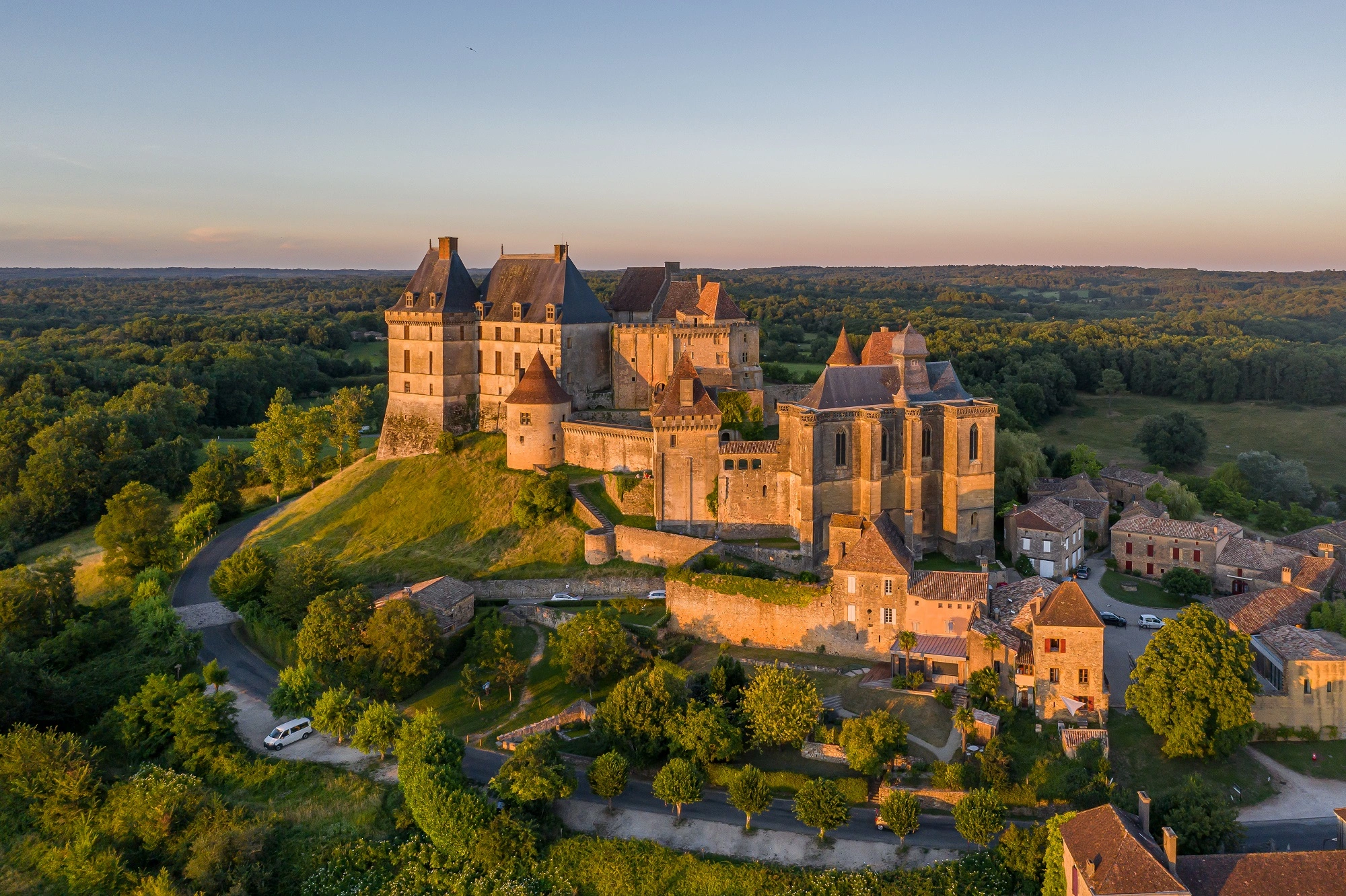 chateau-de-biron-ok