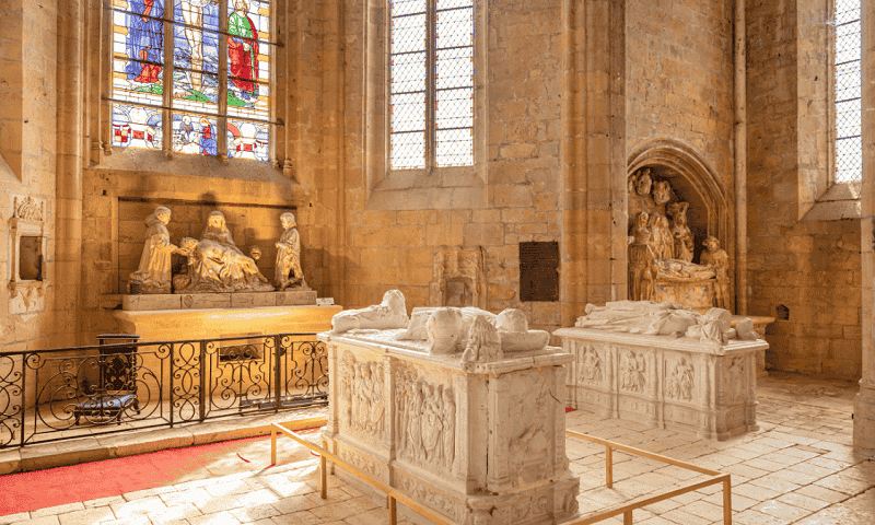 Château de Biron - Pieta et Mise au Tombeau Déclic&Décolle