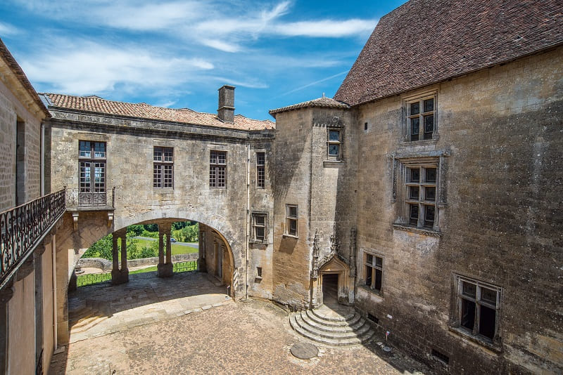Cour d'honneur © Dan Courtice - Biron - DAN_3243(1)